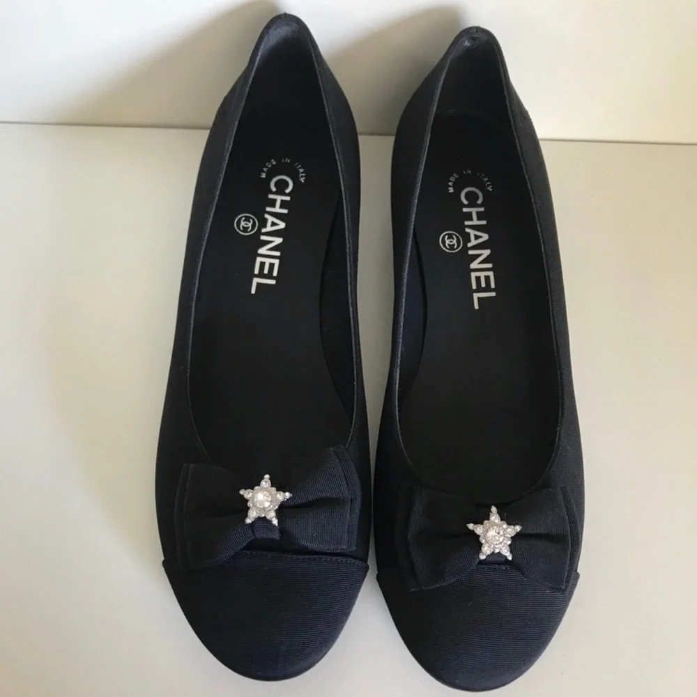 Chanel CC crystal bow cap toe ballerina flats